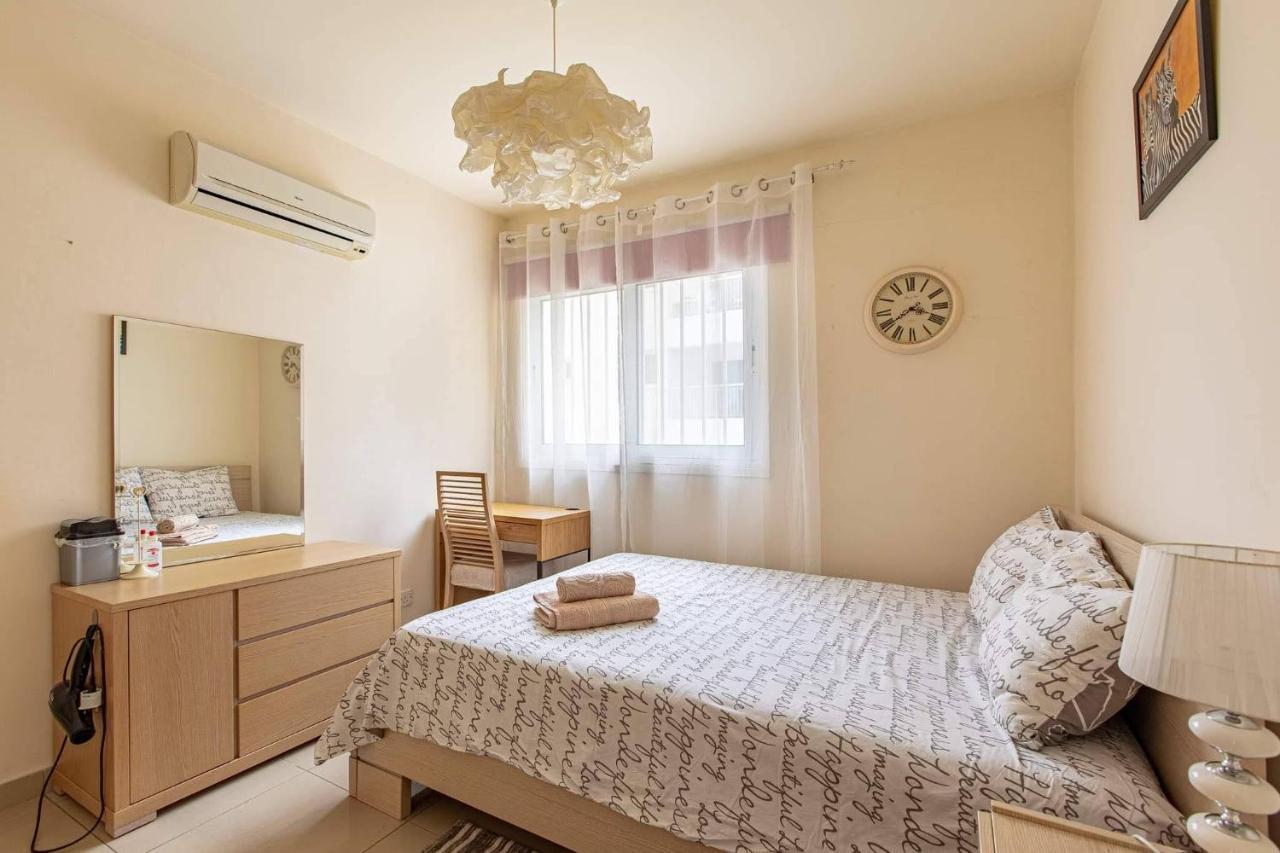 Lovely Bedroom In Shared Apartment Oroklini Экстерьер фото